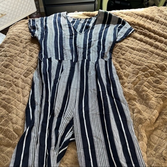 Host pick 💕🌟 Black striped Rails jumpsuit - Picture 2 of 10